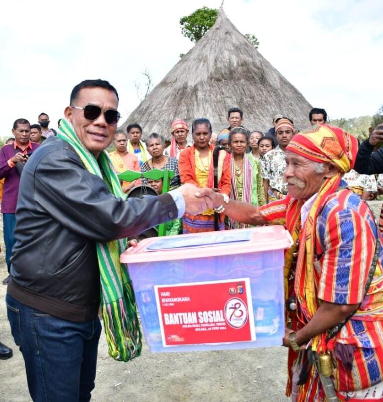 Touring Motor Polda NTT Berbuah Bansos, Songsong HUT Bhayangkari ke-78