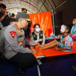 Kapolri Tinjau Langsung Posko Polda NTT dan Pengungsi Erupsi Gunung Lewotobi di Flotim