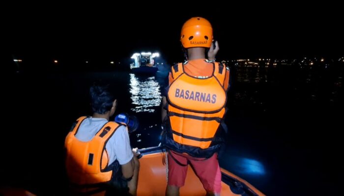 Sampan Terbalik, Redi Baifeto Hilang