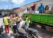 PLN Peduli Salurkan Bantuan untuk Korban Banjir Nagekeo, Berbagi Harapan dan Pulihkan Listrik