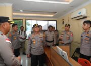 Kunjungi Polres Flotim, Wakapolri Dorong Anggota Perkuat Layanan 110 dan Pamapta Merata Nasional