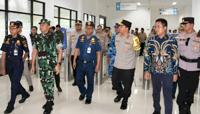 Patroli Skala Besar, Polda NTT Amankan Perayaan Natal 2025