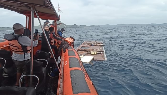 SAR Gabungan Temukan Puing KM Putri Sakinah, 4 WNA Spanyol Masih Hilang