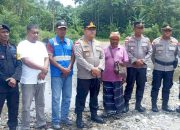 Prihatin Nasib Warga Terisolir, Kapolres Ende Tinjau Sungai Lowolaka dan Bantu Warga Wewaria   