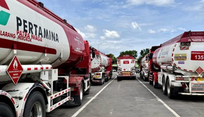 Setor PBBKB Rp 4,3 Triliun , Pertamina Patra Niaga Regional Jatimbalinus Bangga Dukung Pembangunan Daerah   