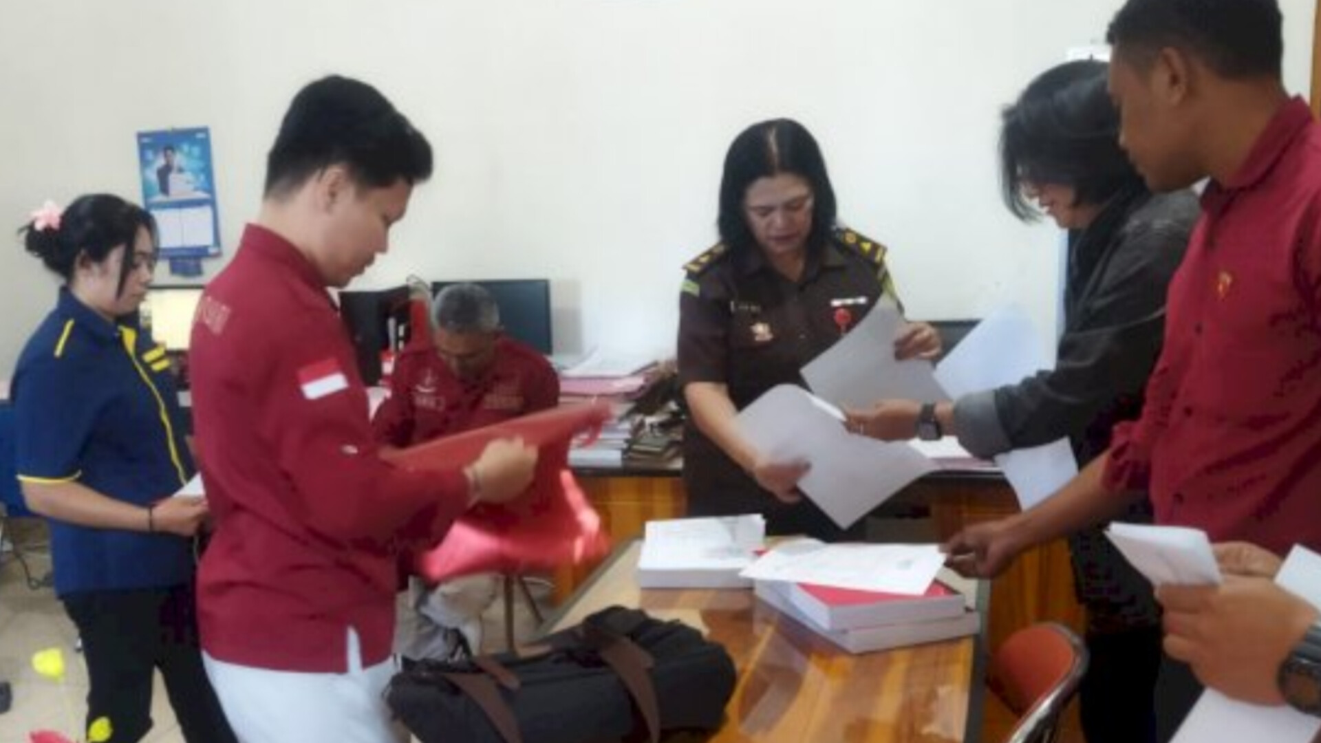 Berkas Pelaku TPPO Lengkap, Penyidik Polda Serahkan Tersangka MAB ke JPU Kejari TTS
