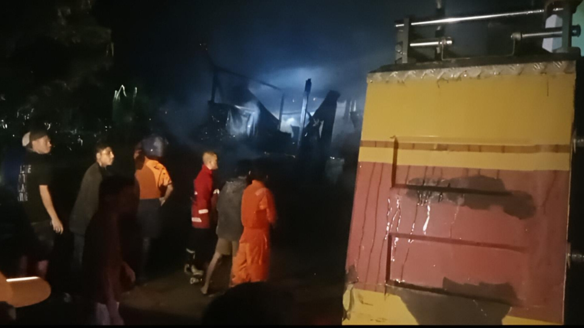 Taruh Obat Nyamuk Bakar Sembarangan,  Rumah Warga Lamahora Ludes  Terbakar