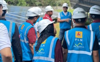 Bangun Kolaborasi, PLN Visitasi ke  PLTS Oelpuah Milik PT Surya Energi Indotama