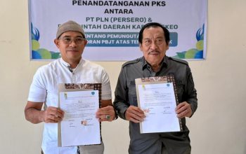 Terangi Nagekeo, PLN dan Pemkab Nagekeo  Tandatangan Perjanjian Kerja Sama