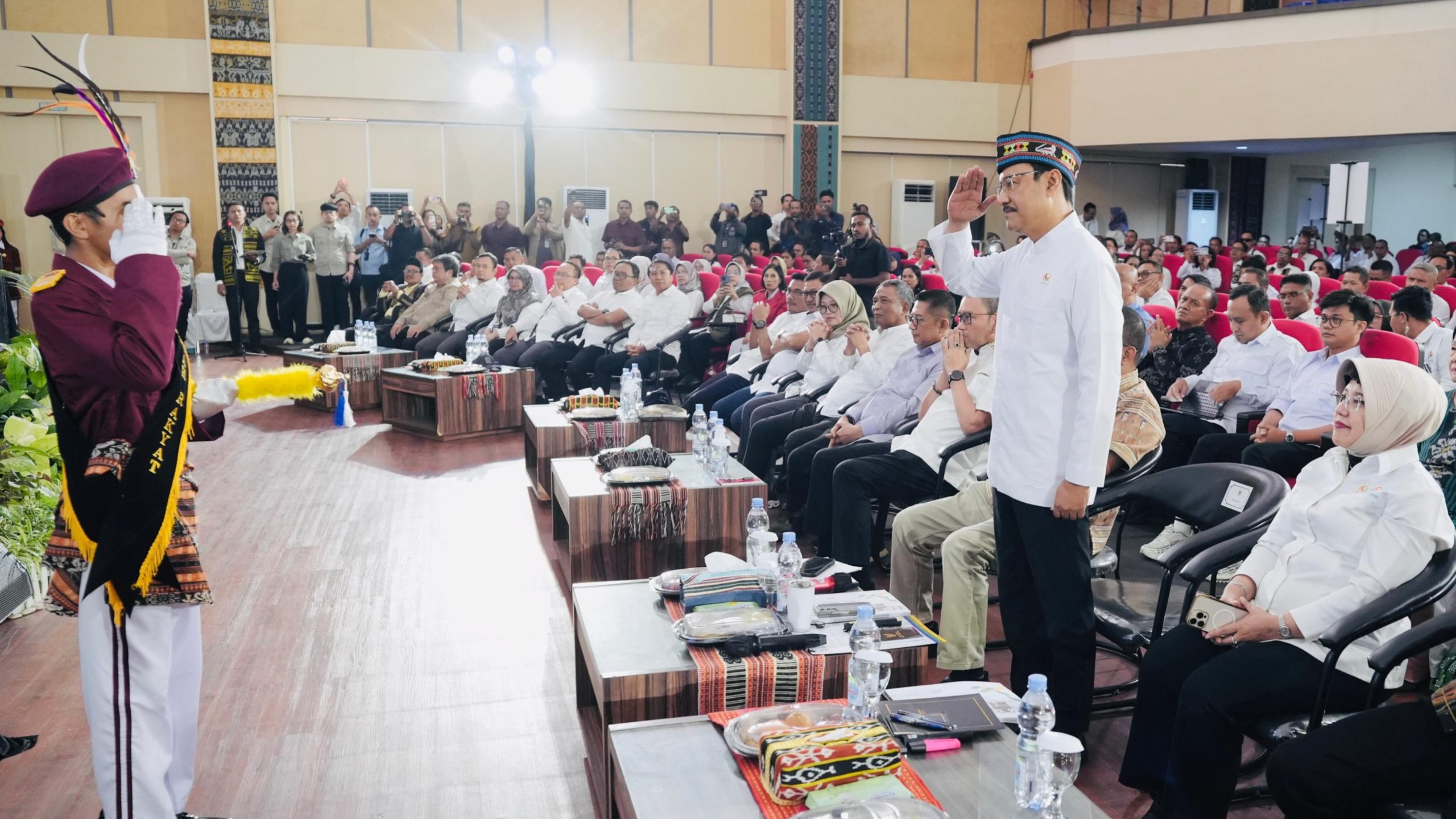 Mensos Gus Ipul Ajak Kepala Daerah Se-NTT Bangun Sekolah Rakyat